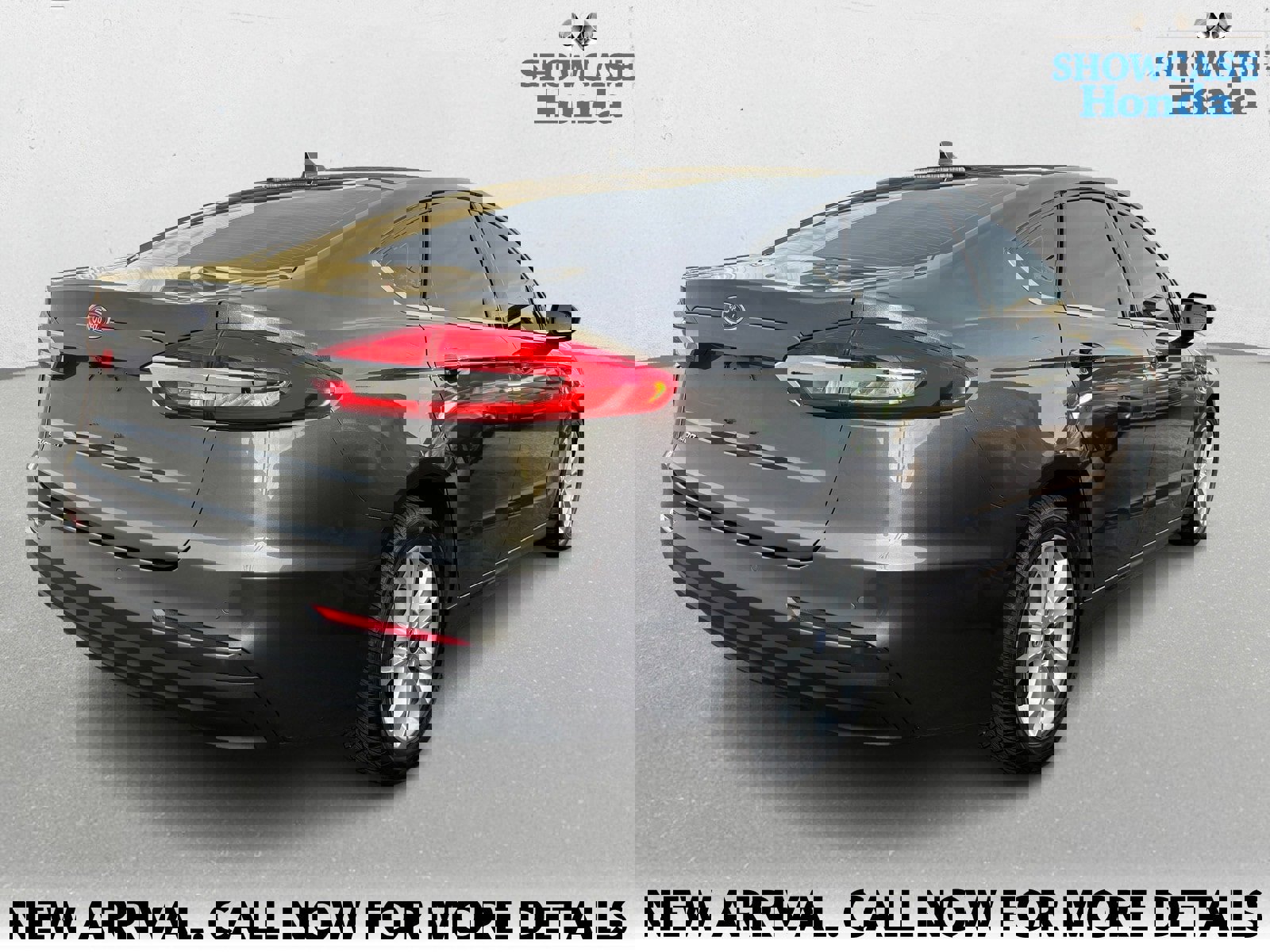 Used 2020 Ford Fusion SE image 5