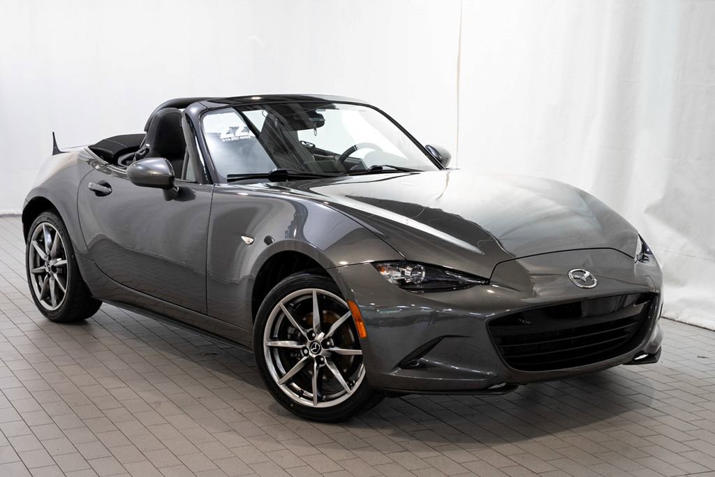 Used 2022 MAZDA MX-5 Miata Grand Touring RWD image 1