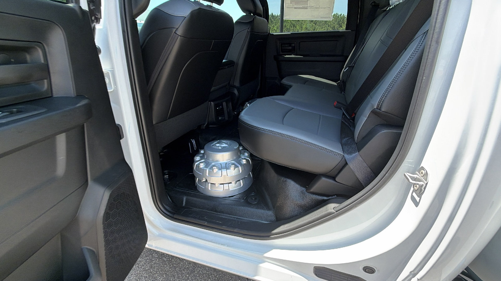 New 2026 RAM 5500 Tradesman w/ Chrome Appearance Group AWD/4WD image 20
