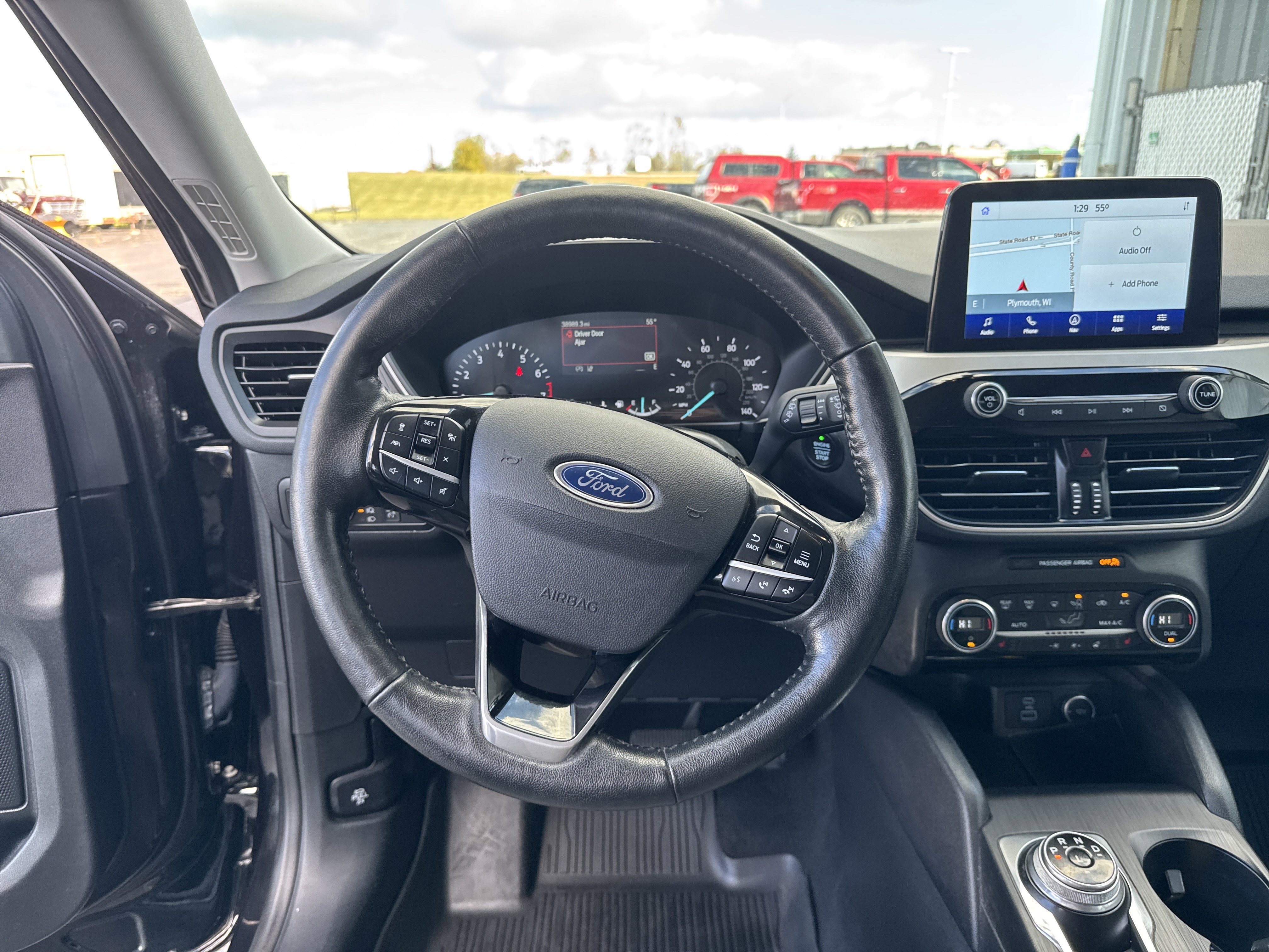 Used 2021 Ford Escape SE w/ SE Sport Appearance Package image 21