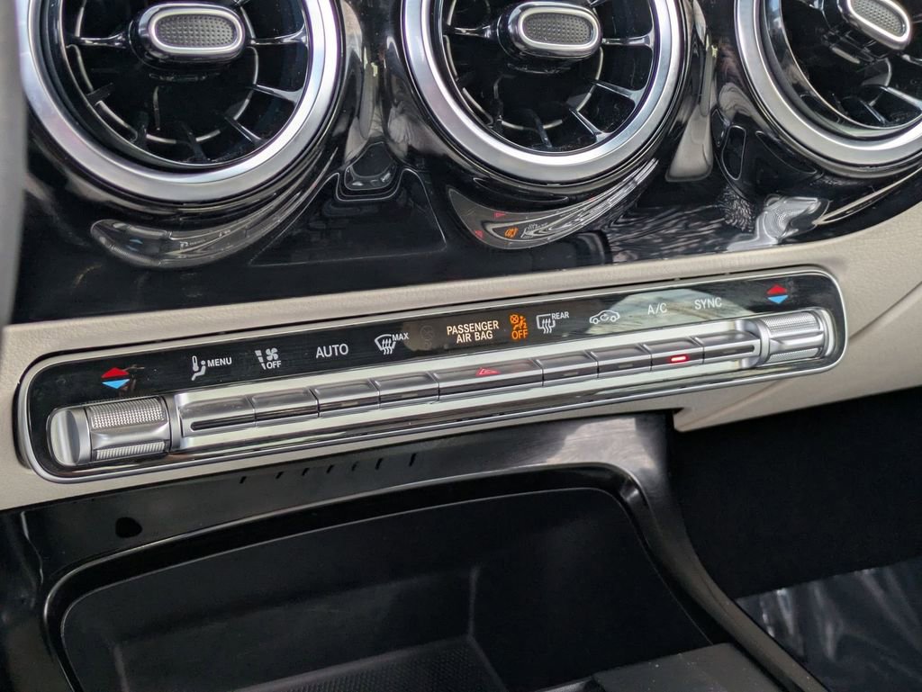 Used 2025 Mercedes-Benz CLA 250 image 17