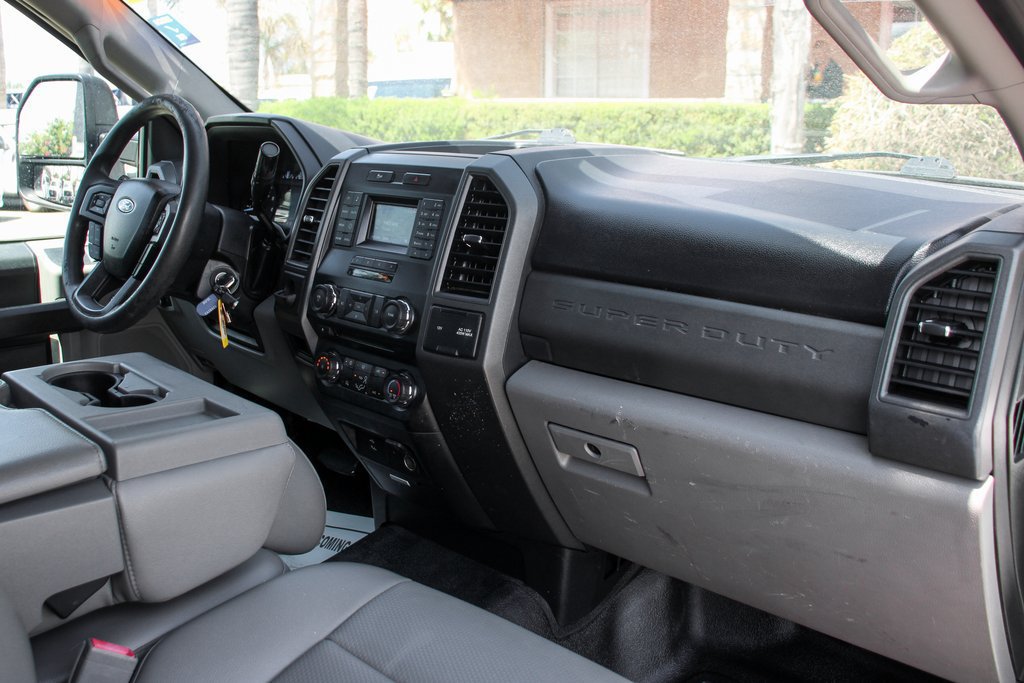 Used 2018 Ford F350 XL w/ Power Equipment Group RWD image 29