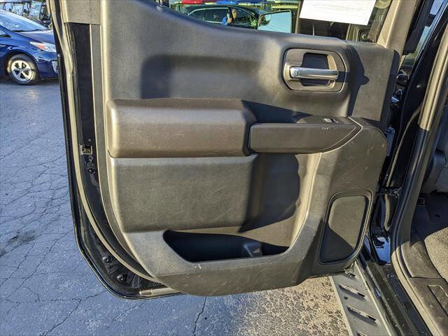 Used 2022 Chevrolet Silverado 1500 Custom image 14