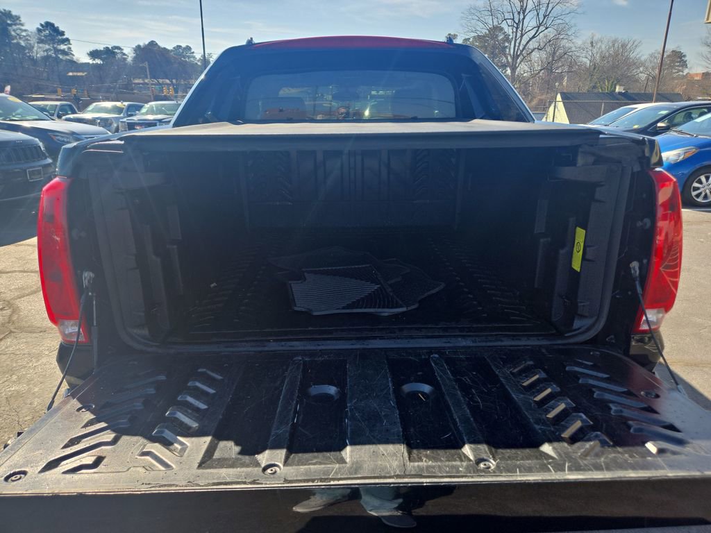 Used 2011 Cadillac Escalade EXT Luxury image 35