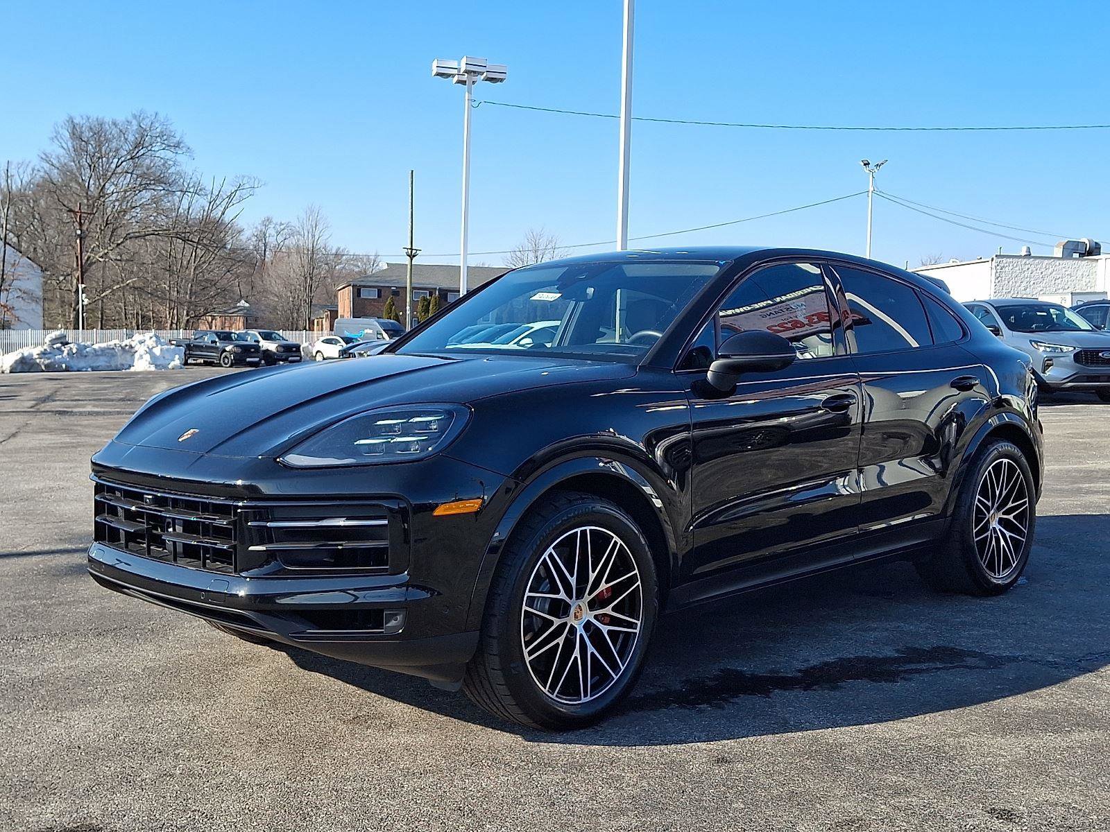 Used 2025 Porsche Cayenne S image 3