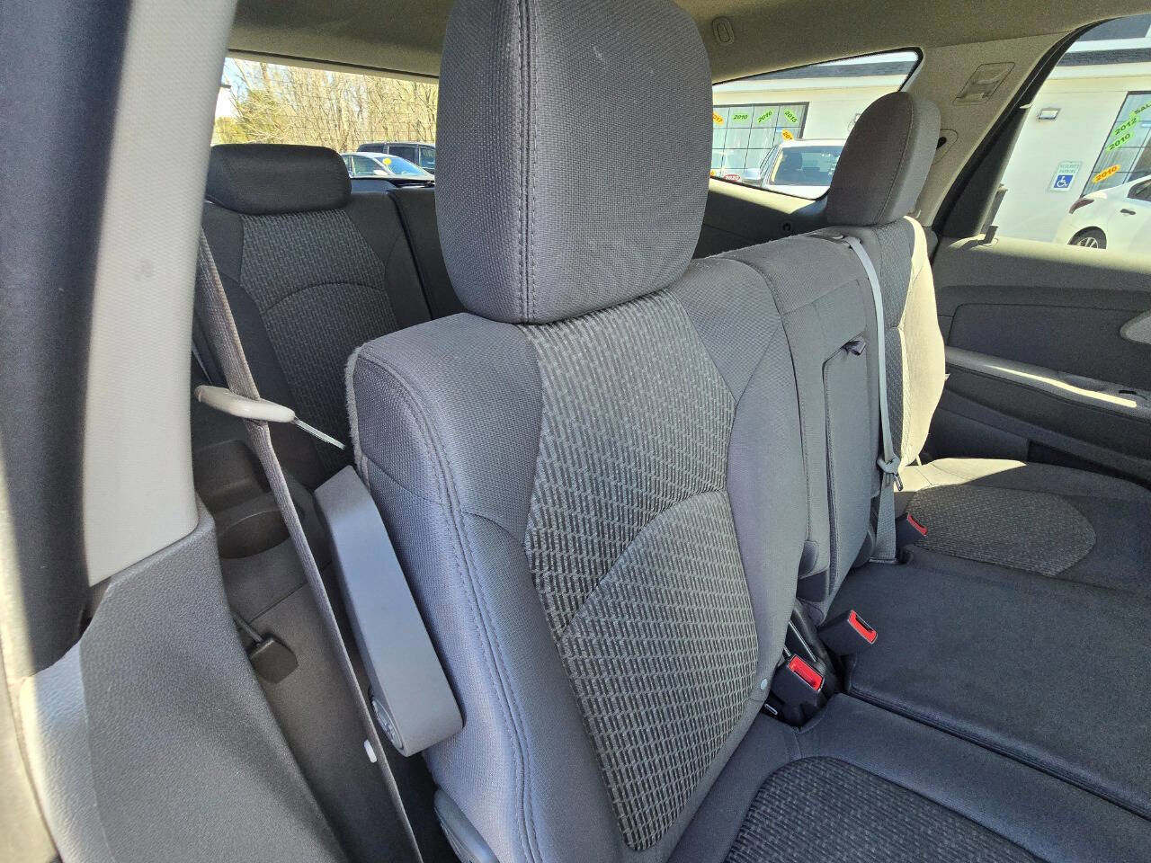 Used 2012 Chevrolet Traverse LS FWD image 34