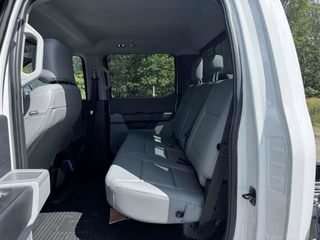 New 2026 Ford F550 4x4 Crew Cab image 12