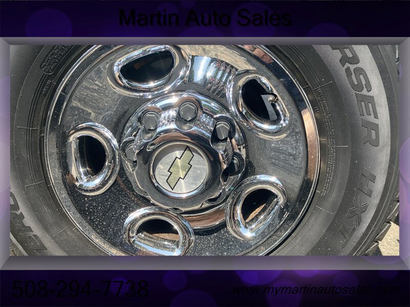 Used 2020 Chevrolet Express 2500 Extended w/ Communications Package RWD image 15