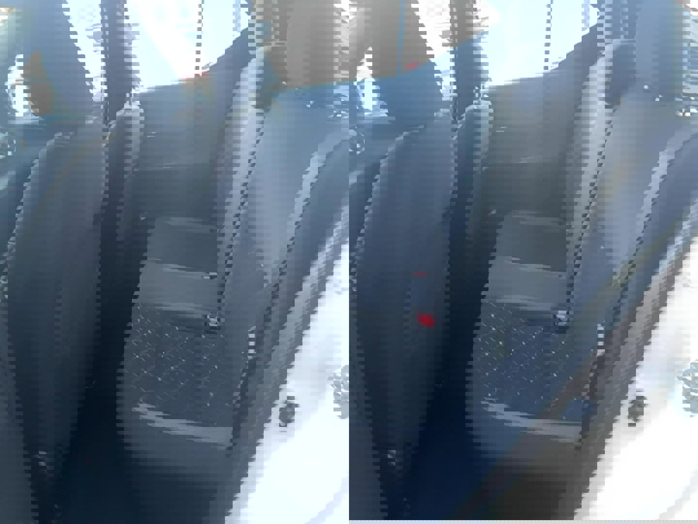 Used 2018 Nissan Kicks SV image 16