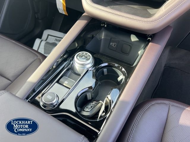 New 2026 Ford Explorer Platinum image 43