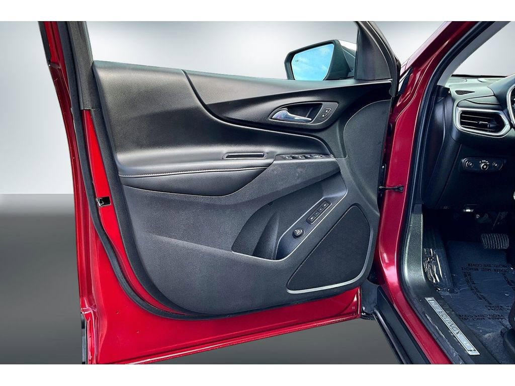 Used 2020 Chevrolet Equinox Premier image 17
