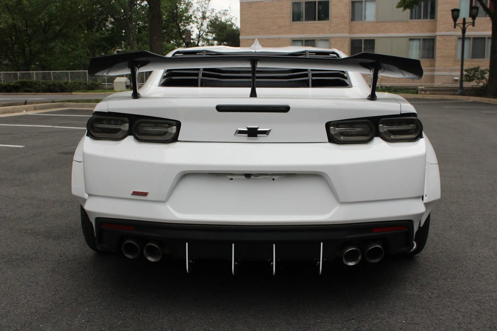 Used 2020 Chevrolet Camaro SS RWD image 10