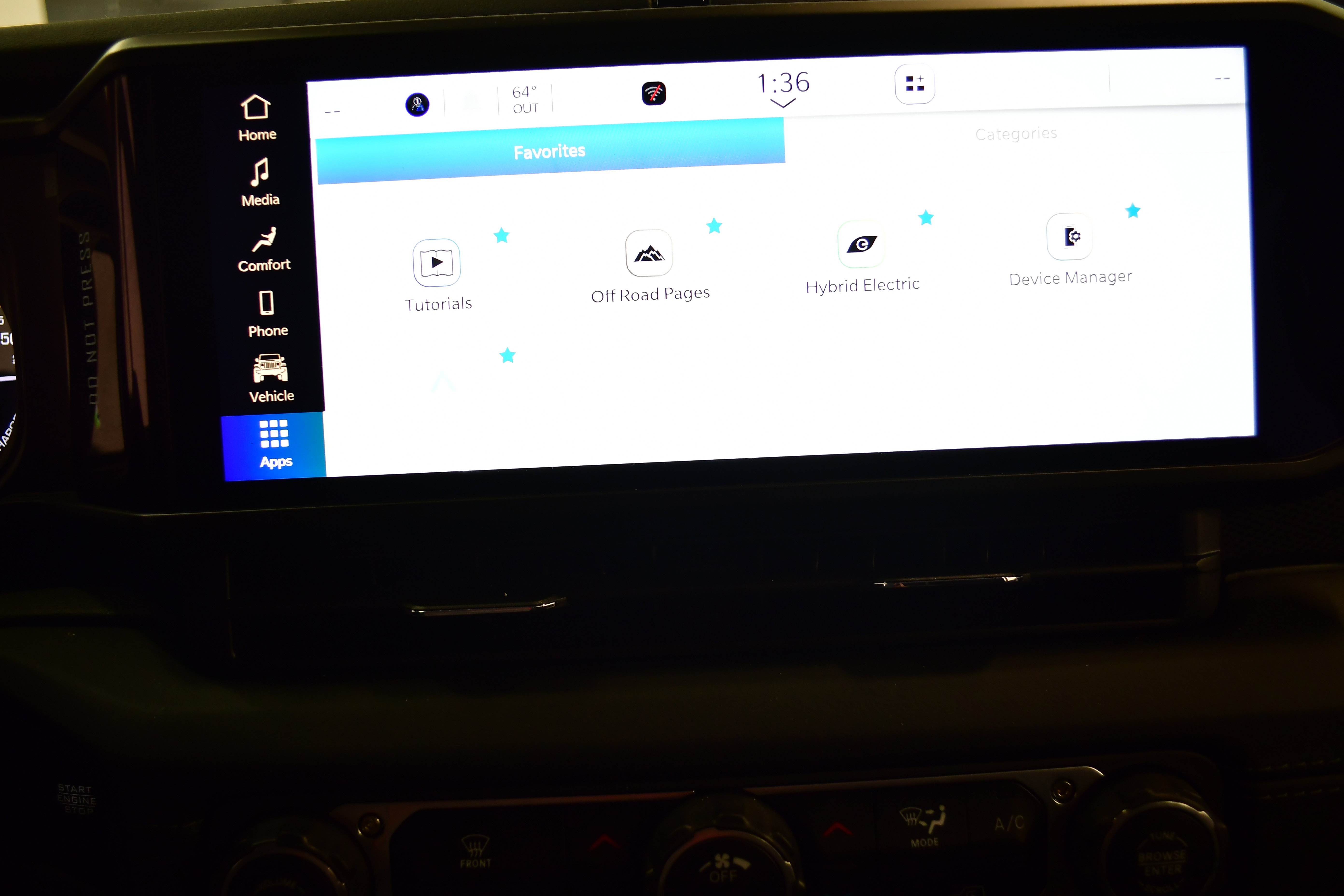 Used 2025 Jeep Wrangler Unlimited Rubicon 4xe image 25