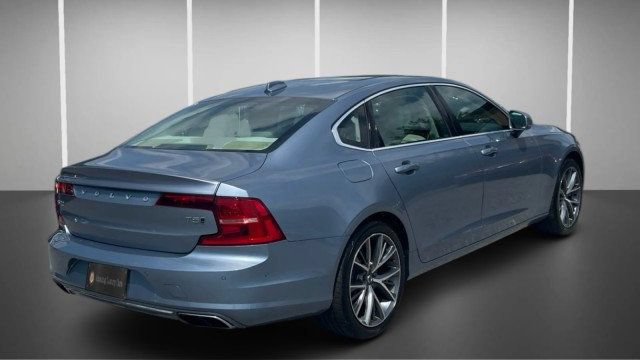 Used 2018 Volvo S90 T5 Momentum w/ Convenience Package AWD/4WD image 10