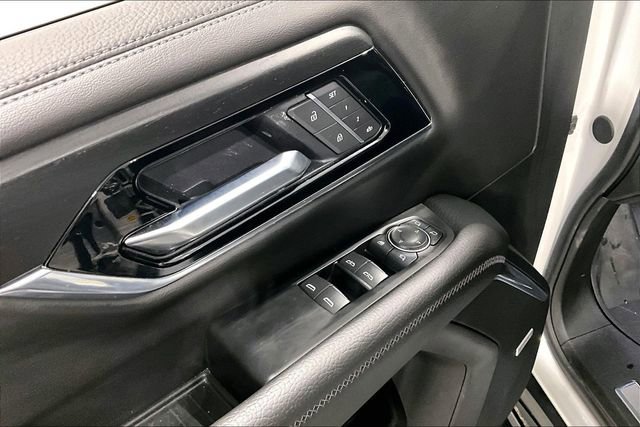 Used 2025 GMC Yukon Denali w/ Sun & Power Step Package image 36