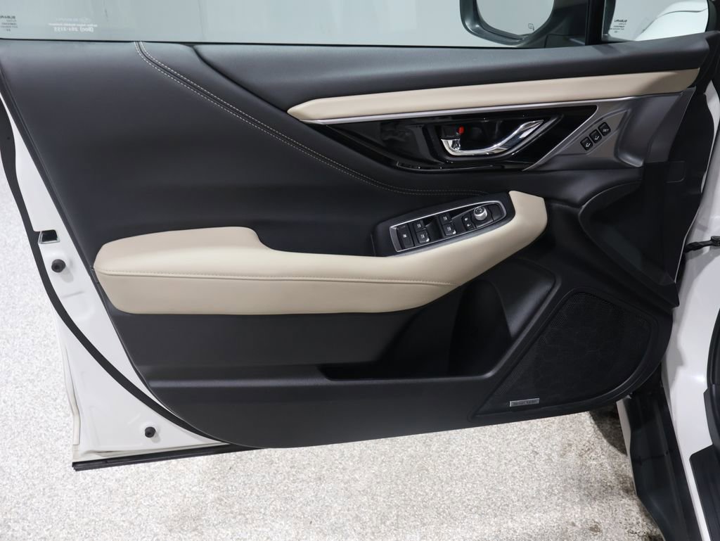 Used 2023 Subaru Outback Limited image 13