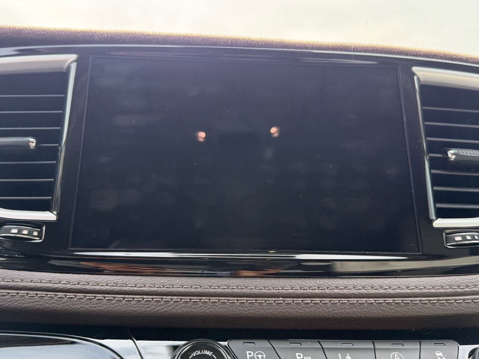 Used 2021 Chrysler Pacifica Touring-L w/ Premium & Safety Sphere Group FWD image 19