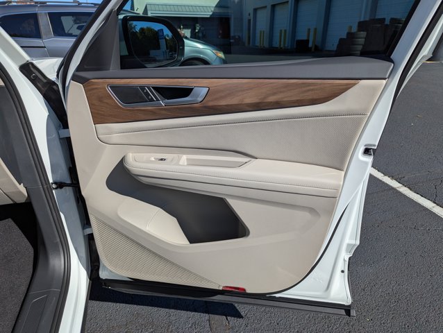 New 2026 Volkswagen Atlas SE FWD image 27