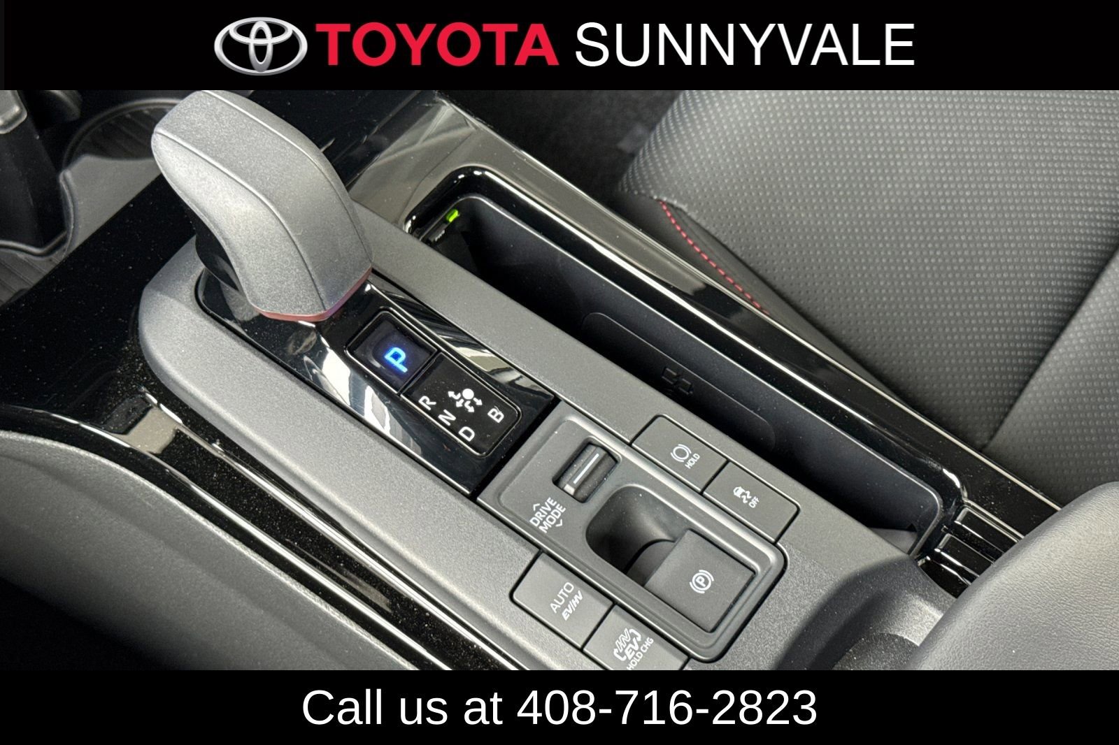 Used 2025 Toyota Prius Plug-In Hybrid image 26