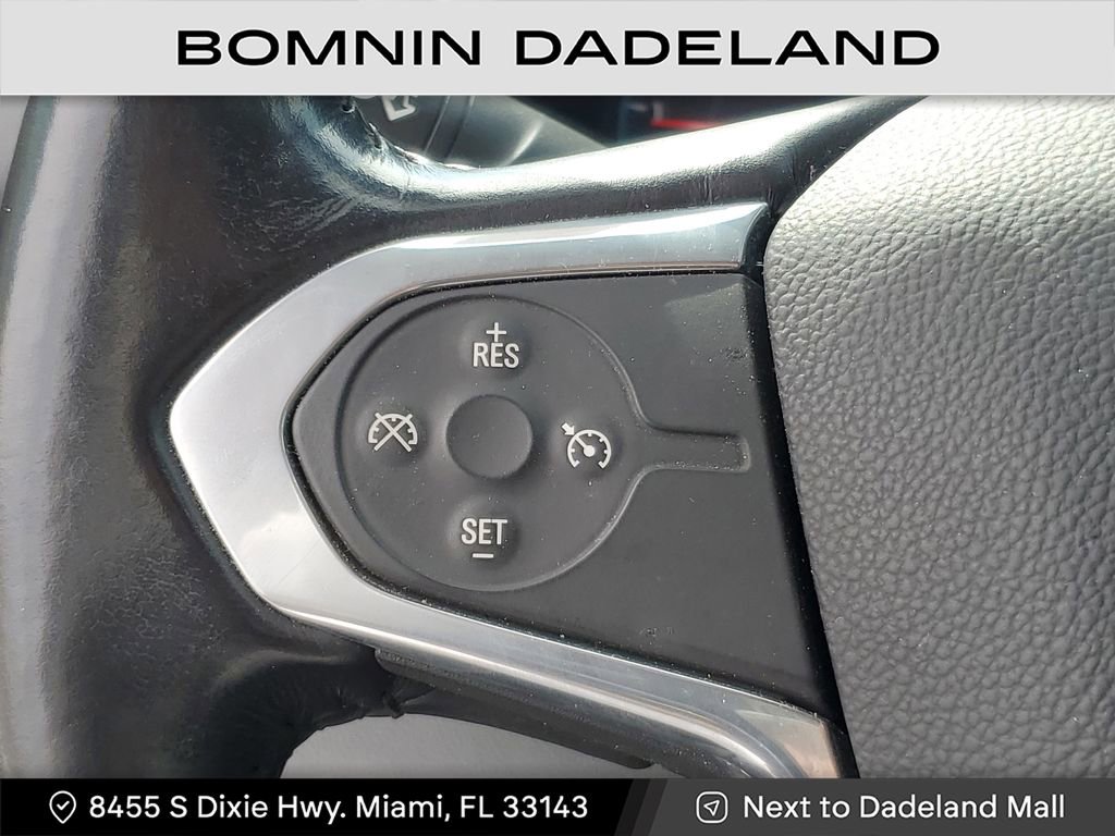 Used 2021 Chevrolet Traverse LT image 19