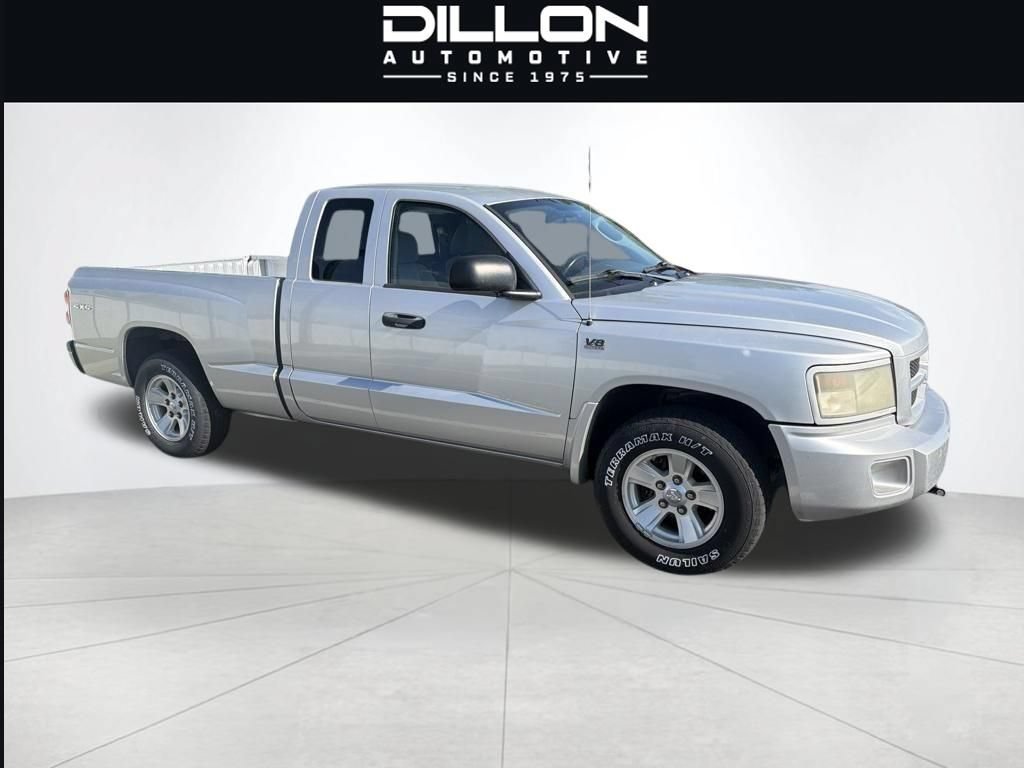 Used 2009 Dodge Dakota Big Horn w/ Extra Security Group AWD/4WD image 2