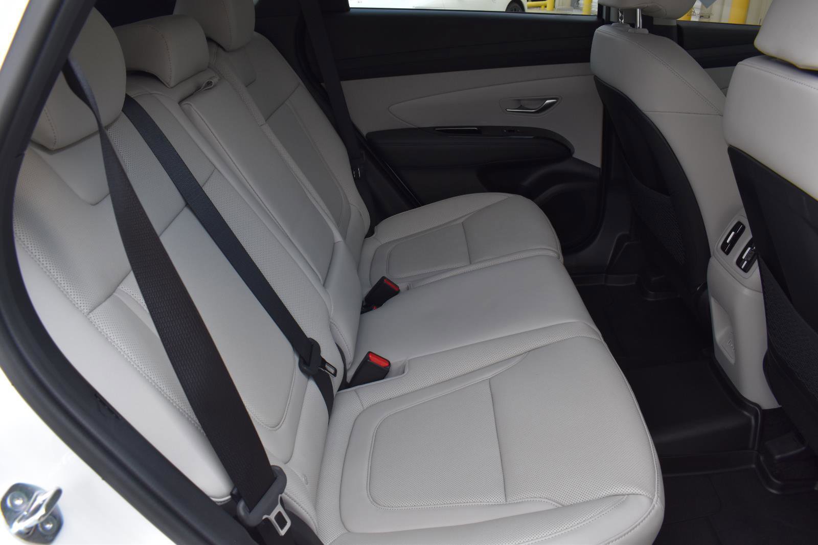 Used 2025 Hyundai Tucson Limited image 60