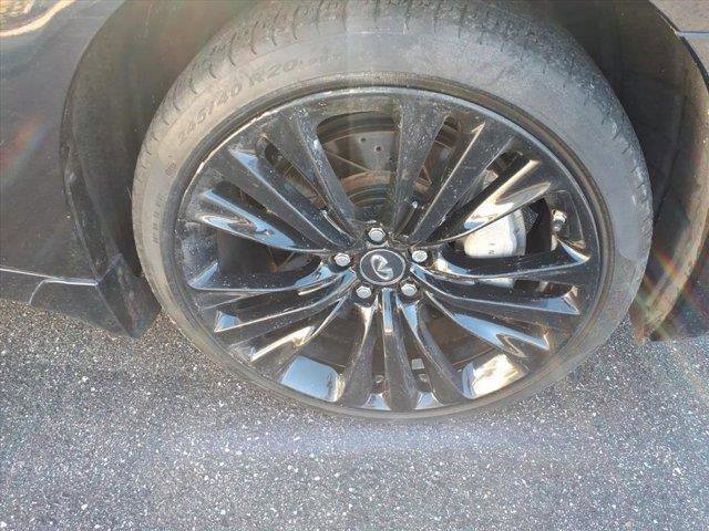 Used 2018 INFINITI Q70 Luxe image 9