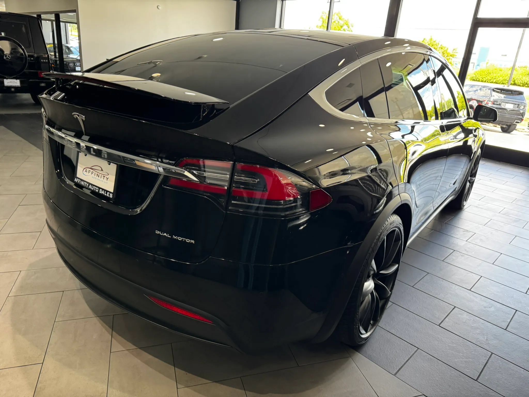 Used 2020 Tesla Model X AWD/4WD image 5