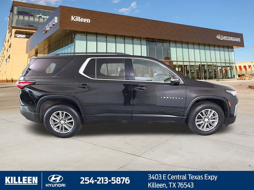 Used 2022 Chevrolet Traverse LT image 9
