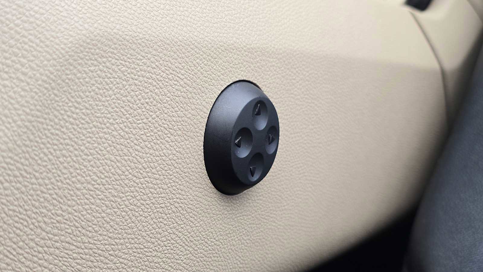 Used 2011 Mercedes-Benz E 350 Sedan image 26