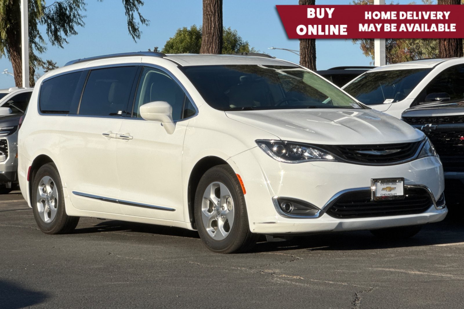 Used 2018 Chrysler Pacifica Touring-L