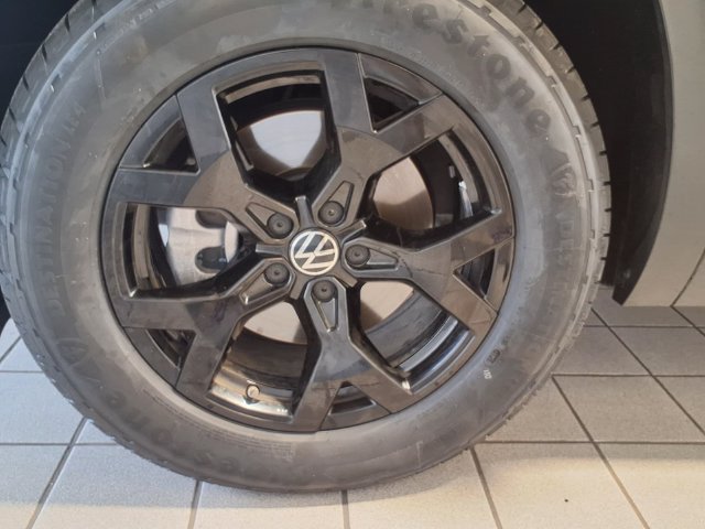 Used 2024 Volkswagen Atlas Peak Edition SEL AWD/4WD image 8