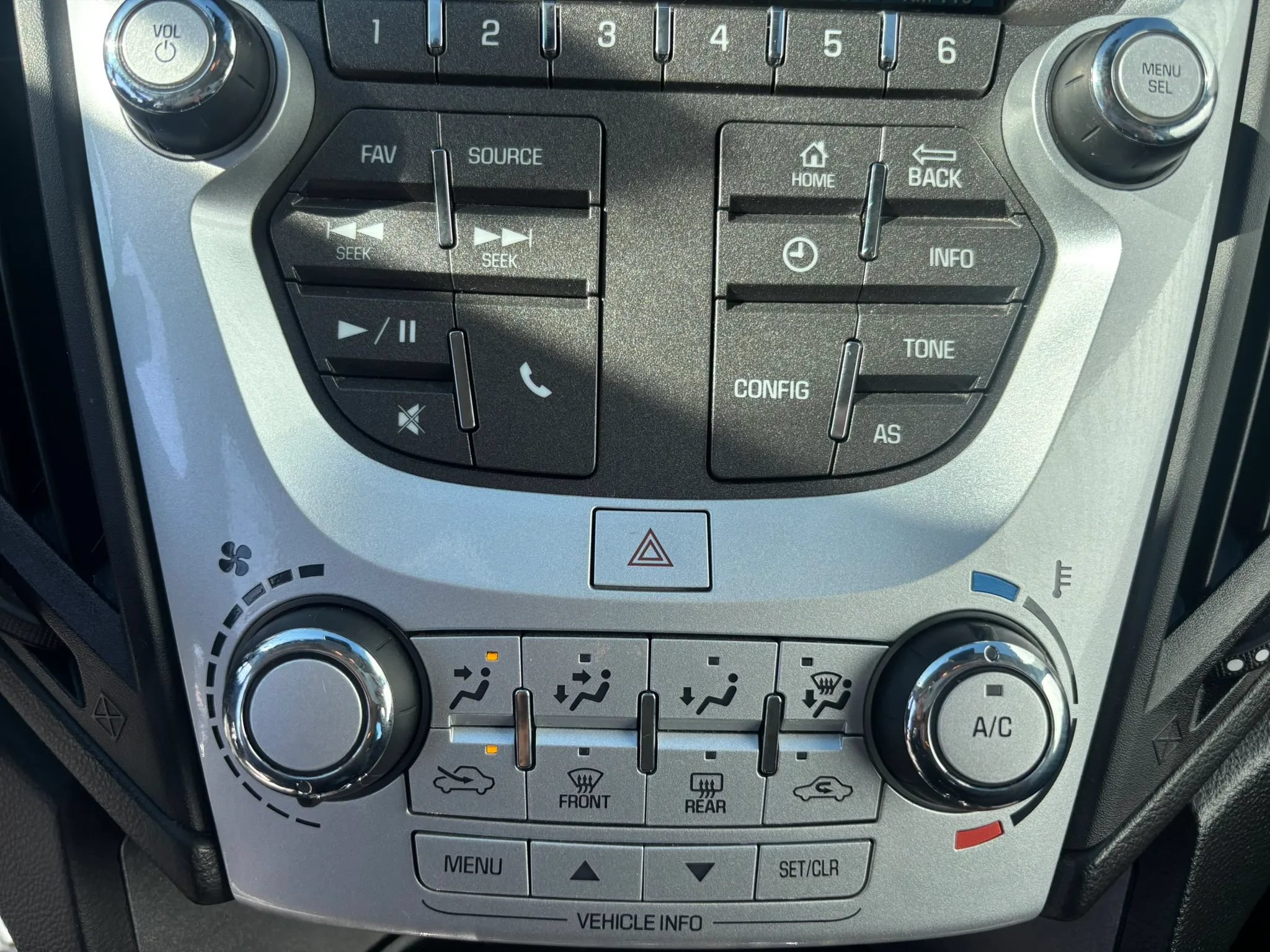 Used 2016 Chevrolet Equinox LS FWD image 22