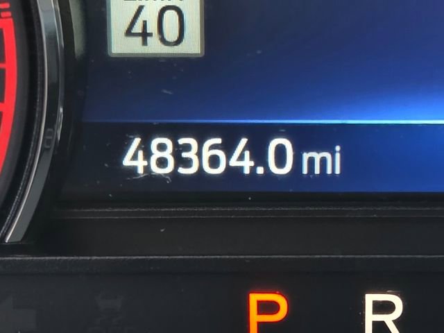 Used 2022 Ford Explorer XLT w/ Equipment Group 202A image 32