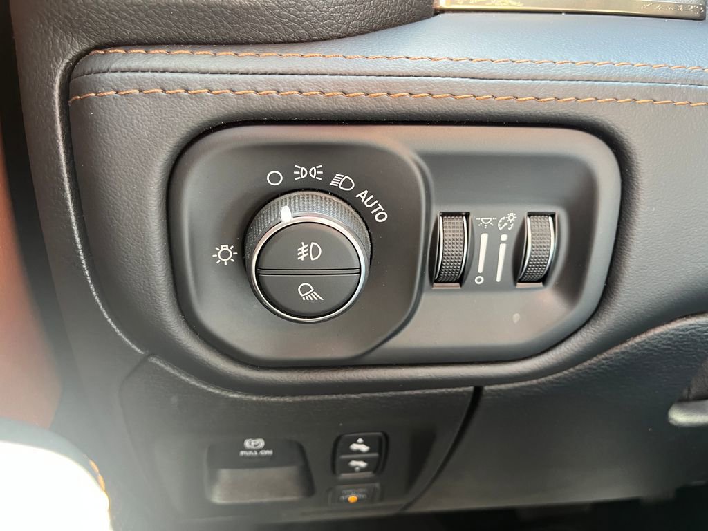 Used 2022 RAM 1500 Limited w/ Bed Utility Group AWD/4WD image 21