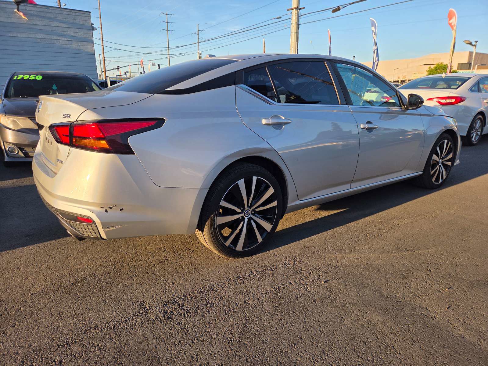 Used 2019 Nissan Altima 2.5 SR w/ SR Premium Package image 4