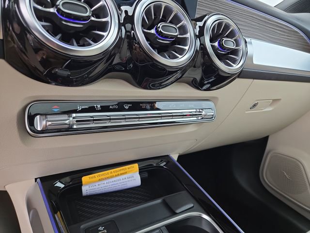 New 2026 Mercedes-Benz GLB 250 4MATIC image 14