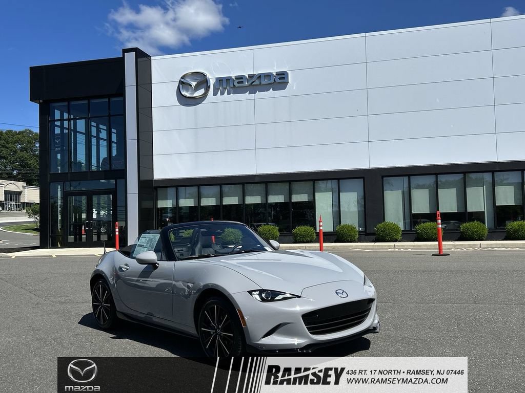 New 2026 MAZDA MX-5 Miata Grand Touring w/ Appearance Package RWD image 1
