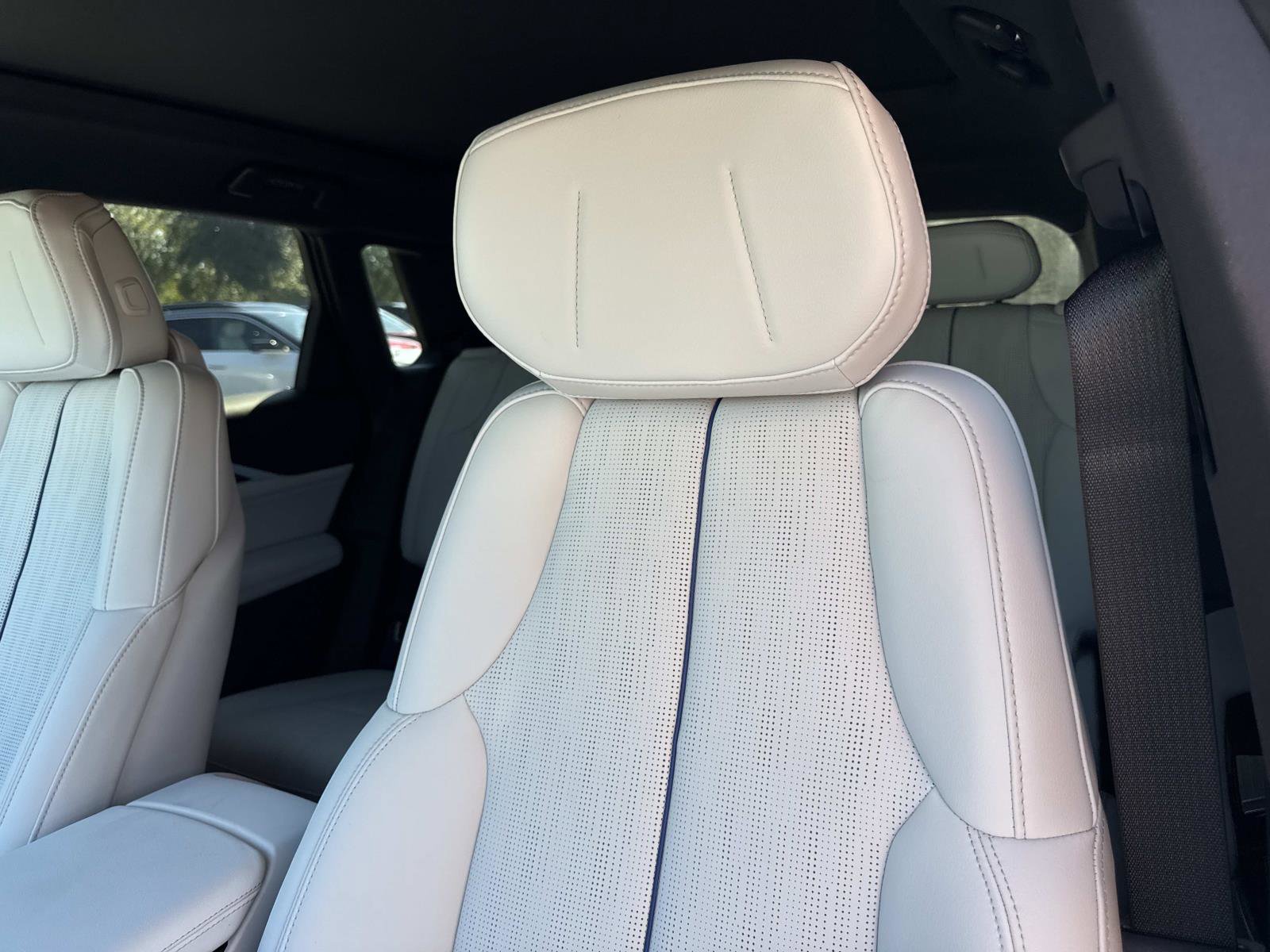 New 2025 Cadillac Lyriq Sport image 23