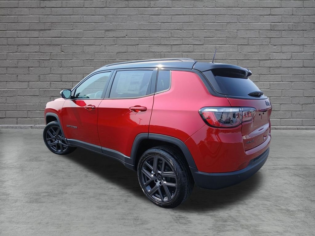 New 2026 Jeep Compass Limited w/ Sun, Sound & Navigation Group AWD/4WD image 3