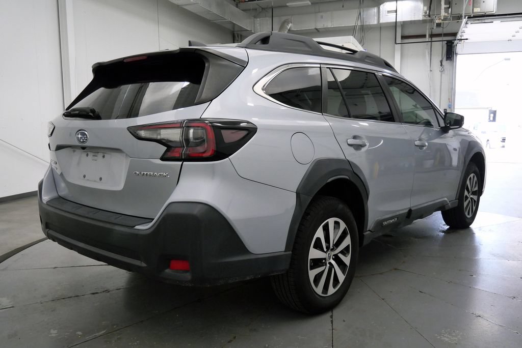 Used 2024 Subaru Outback AWD/4WD image 7