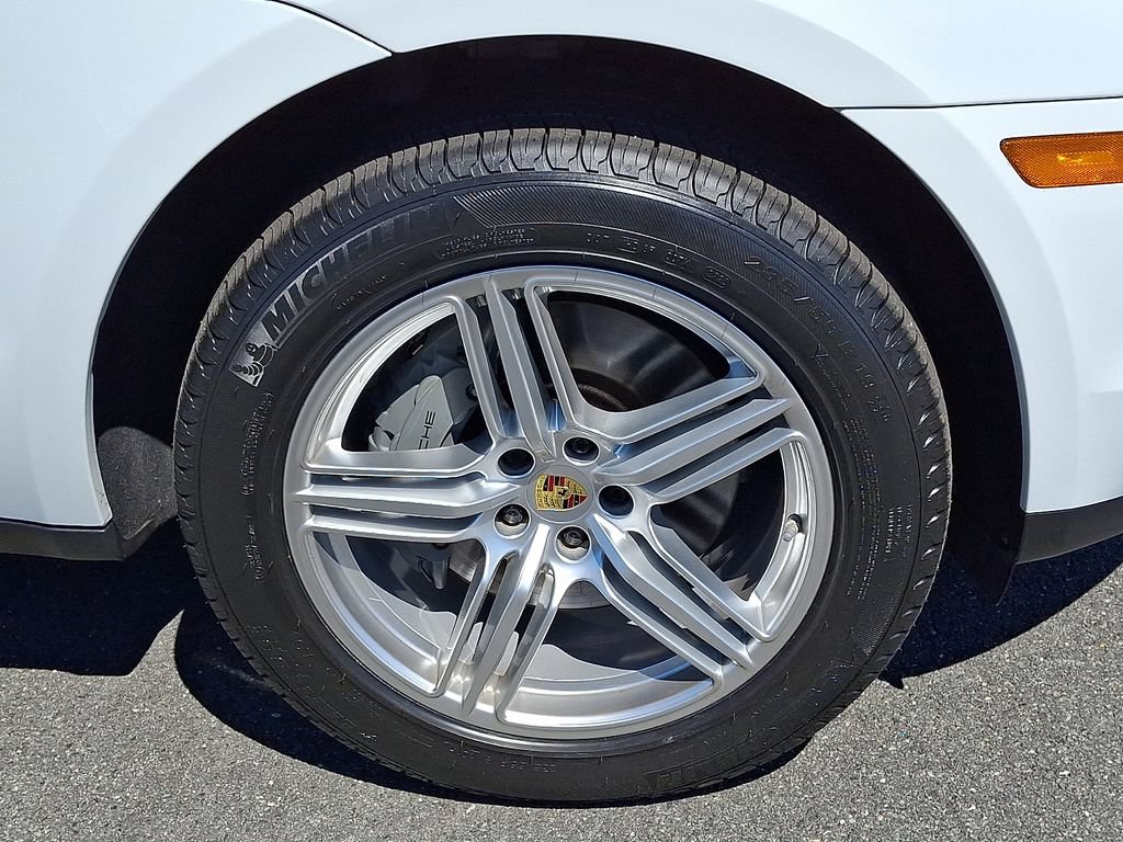 Used 2021 Porsche Macan S AWD/4WD image 16
