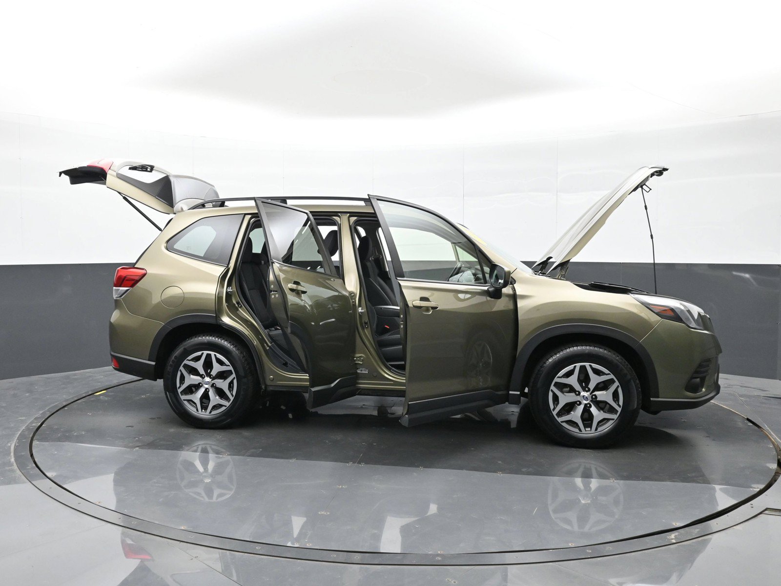 Used 2024 Subaru Forester Premium AWD/4WD image 49