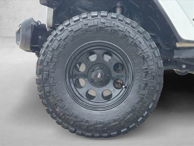 Used 2021 Jeep Gladiator Rubicon AWD/4WD image 24