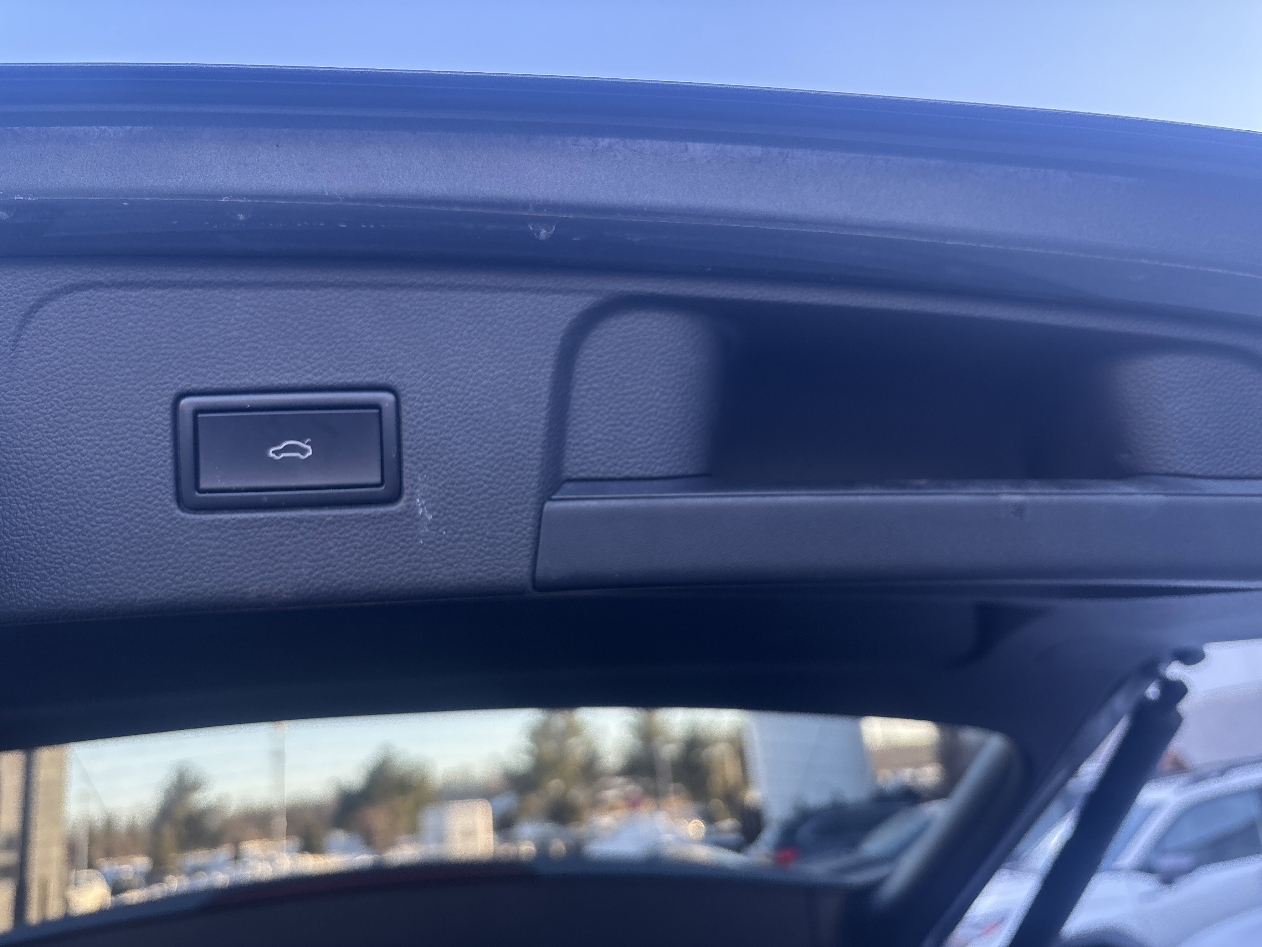 Used 2018 Volkswagen Atlas SE image 7