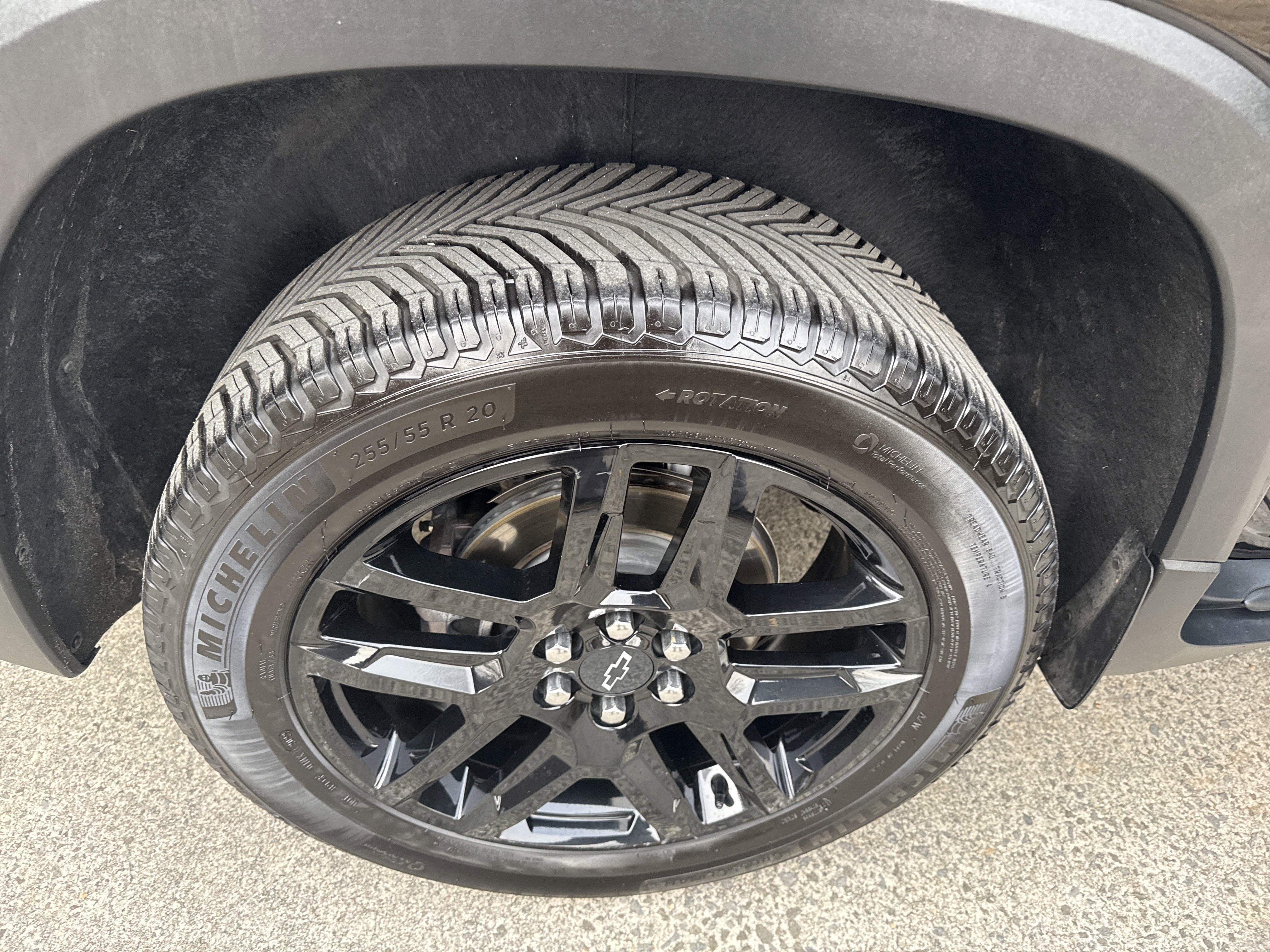 Used 2020 Chevrolet Traverse LS w/ LPO, Blackout Package image 17