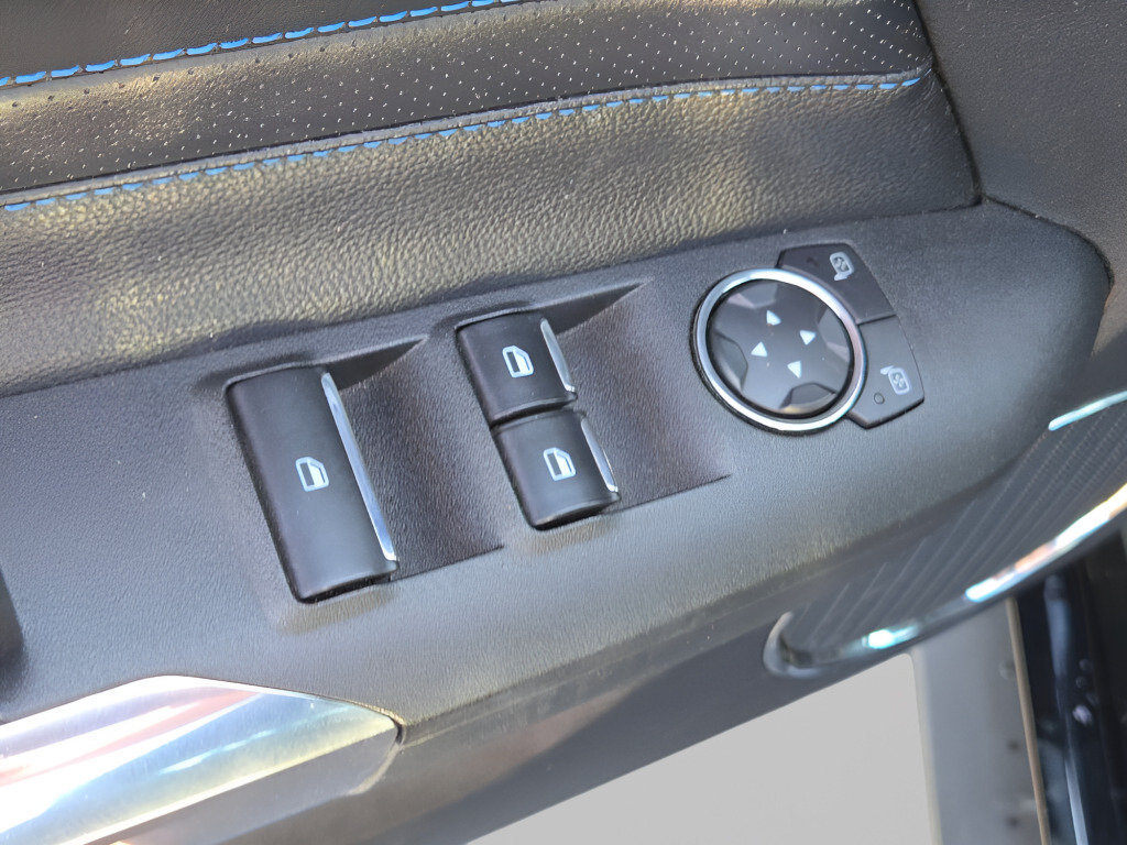 Used 2019 Ford Mustang GT Premium w/ Equipment Group 401A RWD image 17