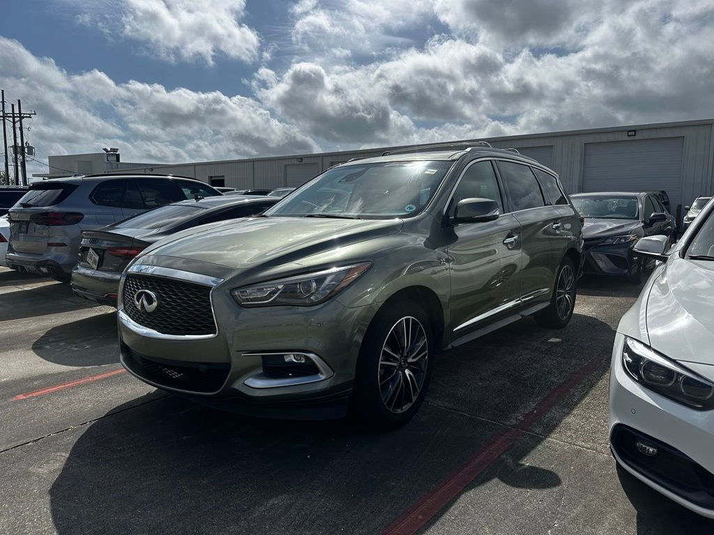 Used 2016 INFINITI QX60 FWD w/ Deluxe Technology Package image 1