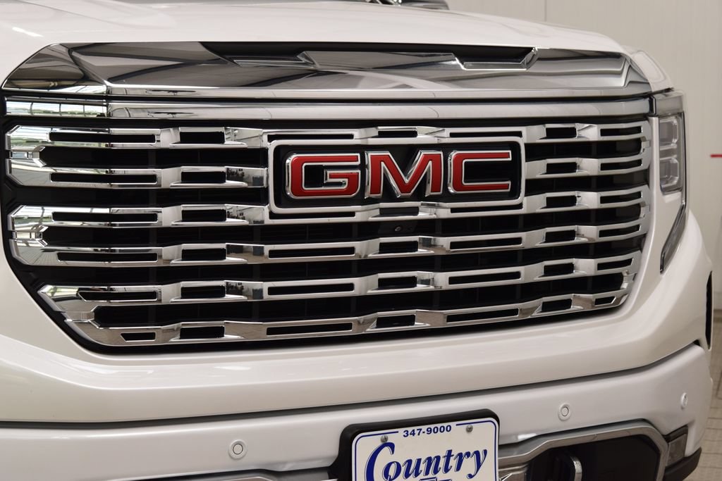 Used 2024 GMC Sierra 1500 Denali w/ Denali Reserve Package AWD/4WD image 11