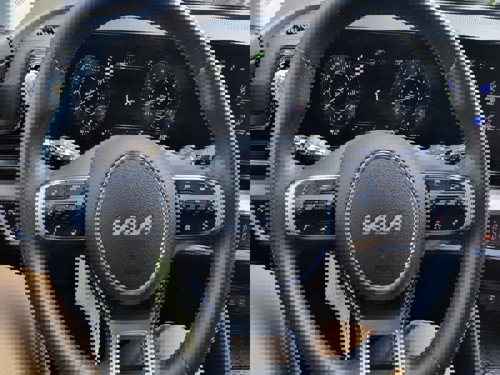 Certified 2024 Kia Sportage SX image 13